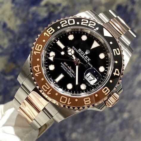 Vendesi Rolex GMT.